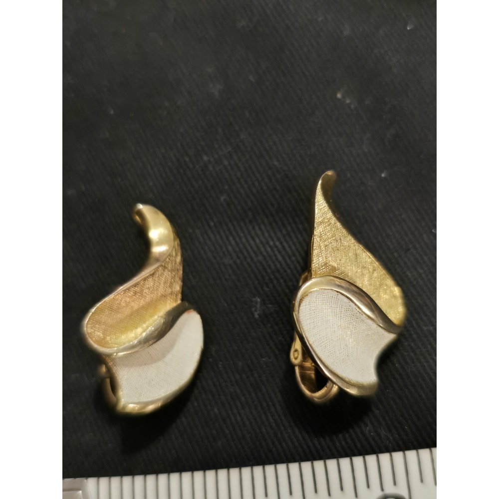 Vintage 1960's  Puccini Avant -garde‎ Gold / White Clip On Earrings , Signed